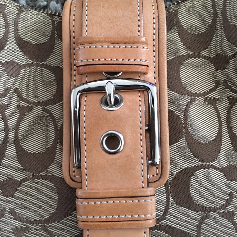 Coach Purse - Picture 4 of 6